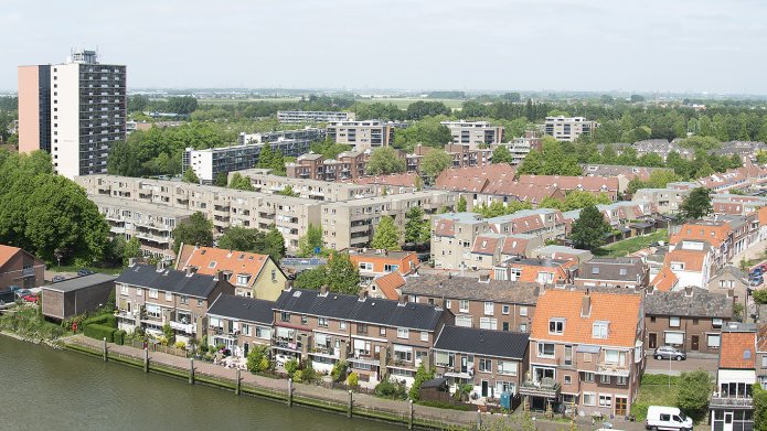 Luchtfoto van woningen in Maassluis