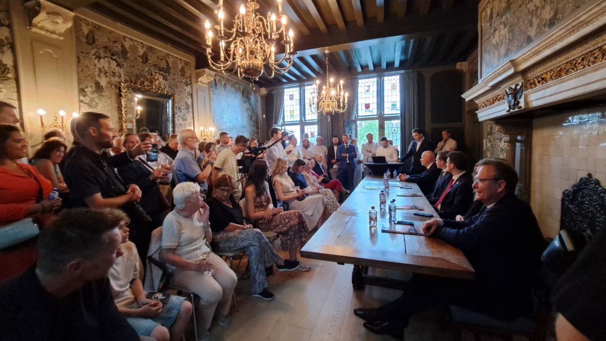 Nieuwe coalitie presenteert akkoord 2026-2030