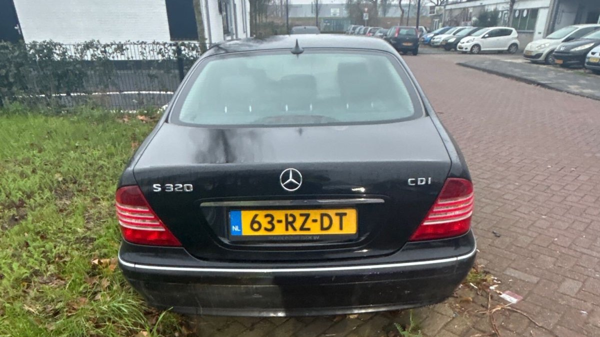 Als eigenaar zich niet meldt, wordt weggesleepte auto vernietigd