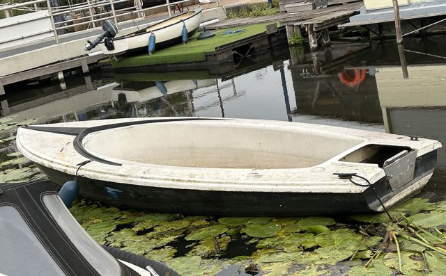 Boot in Zuidvliet bij watersportvereniging Vlietland