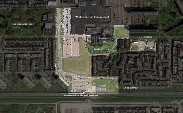 Luchtfoto van het plangebied tussen metrostation Maassluis West en winkelcentrum Koningshoek 