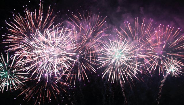 Foto van vuurwerk in de lucht