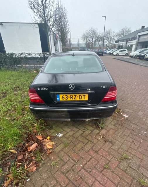 Weggesleepte auto Mackayplein