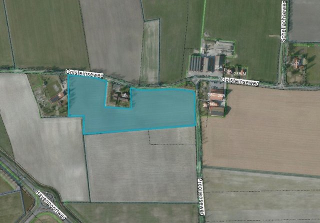 Een blauw vlak geeft de locatie aan van de Skaeve Huse aan de Golsteinseweg 