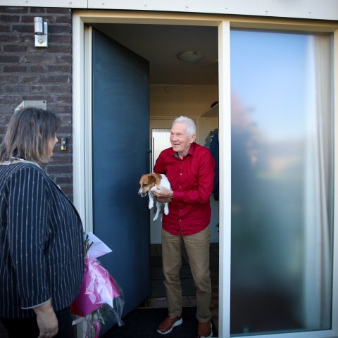 Theo en Annie Strijbosch-van den Brand vieren hun 60-jarig huwelijksjubileum.