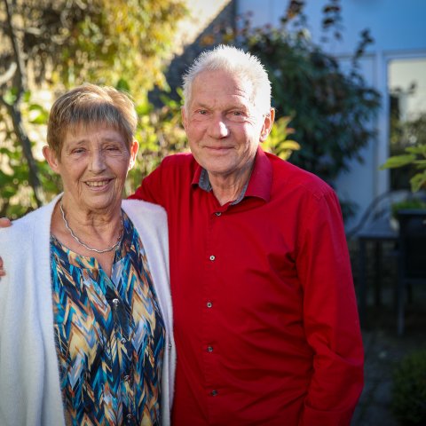 Theo en Annie Strijbosch-van den Brand vieren hun 60-jarig huwelijksjubileum.