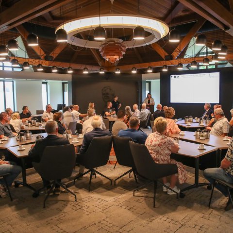 Veteranenontbijt in het gemeentehuis van Nederweert
