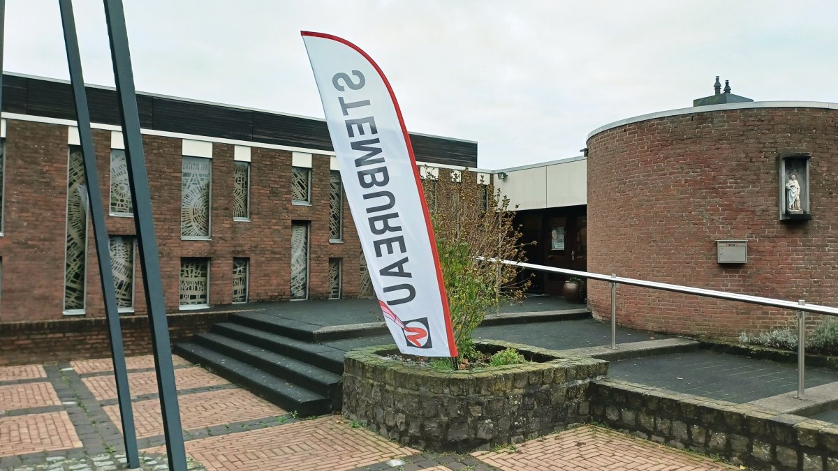 Stembureau's zijn geopend!