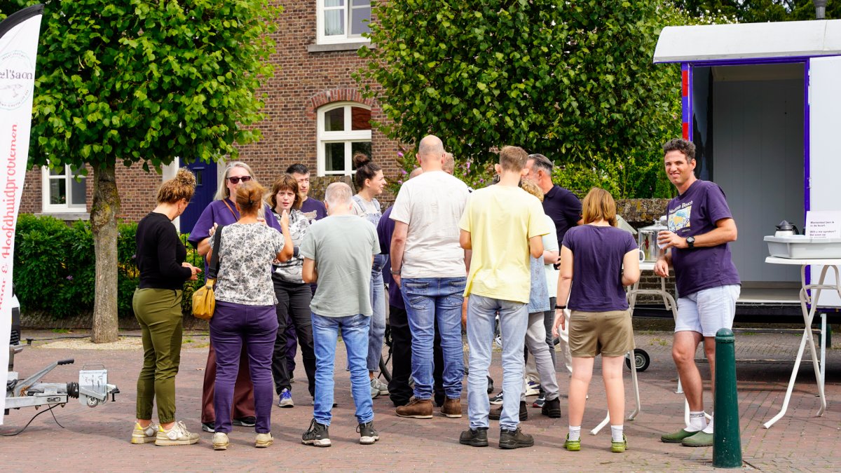 De buurtkeet is terug in Leveroy