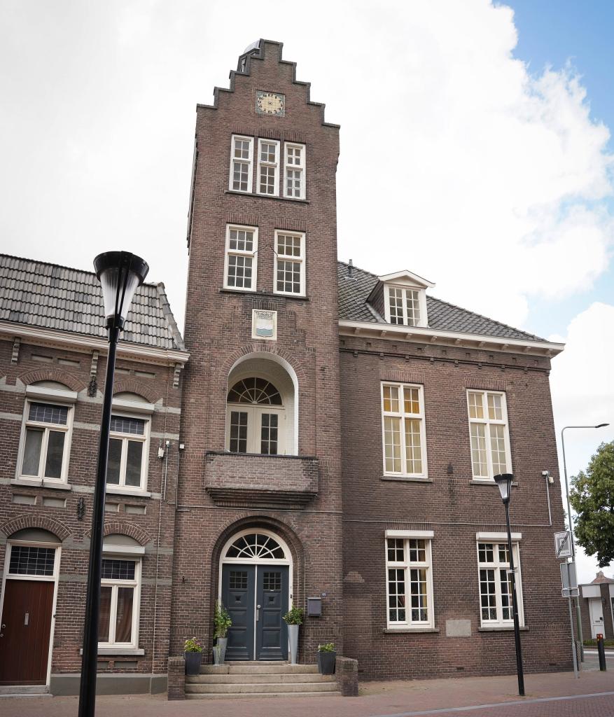 Monument Kerkstraat voormalig gemeentehuis