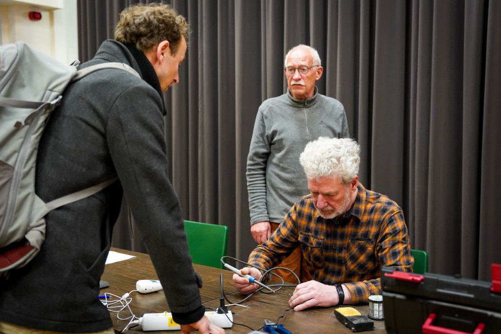 Een van de voorzieningen die u op het Ojaatje terugvindt zijn de Repair Cafés, waaronder die van Leveroy. 
