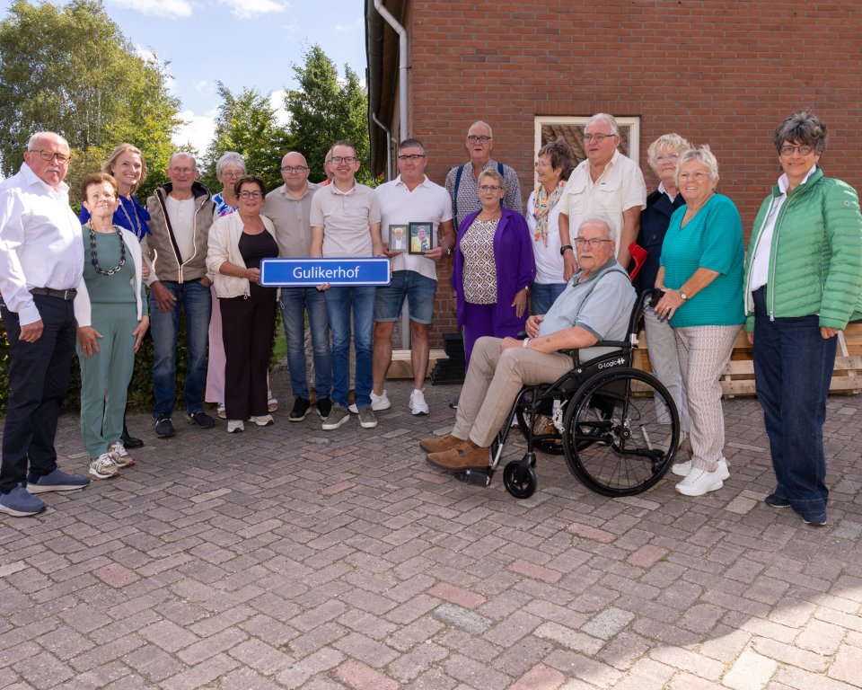 Groepsfoto burgemeester van Nijkerk met familie Guliker