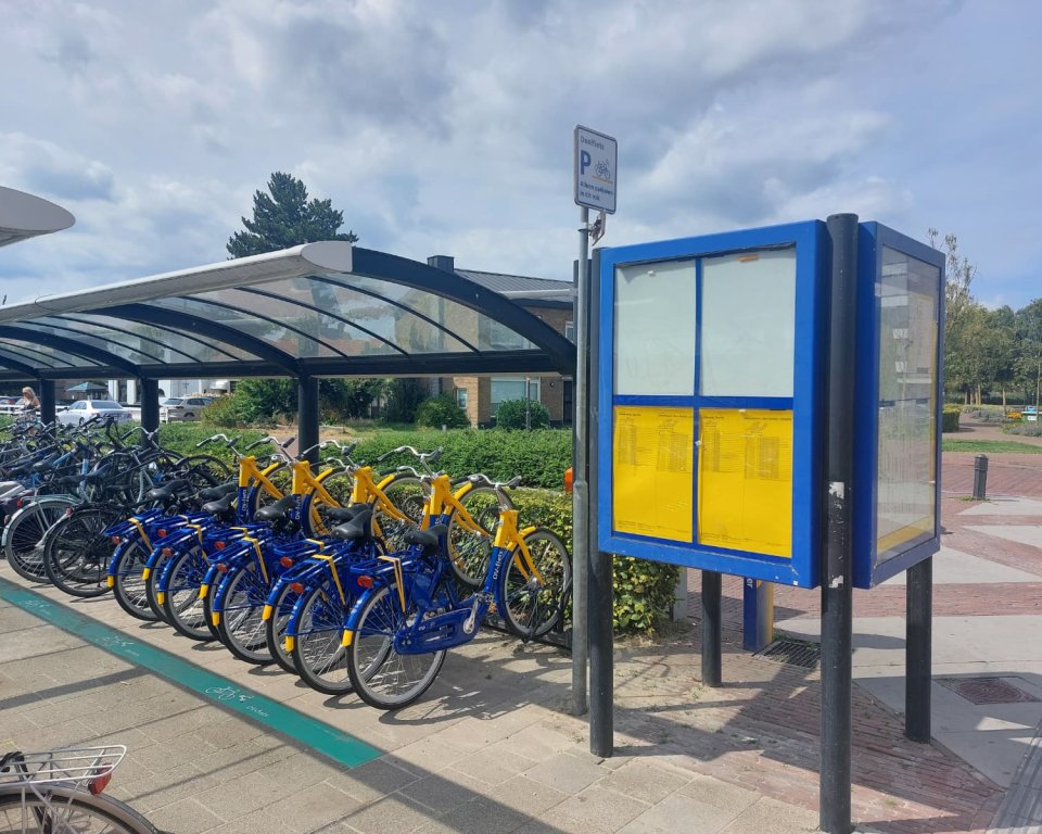 OV-fietsen op station Nijkerk