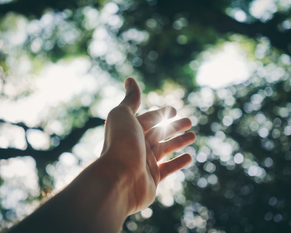 een uitgestoken hand