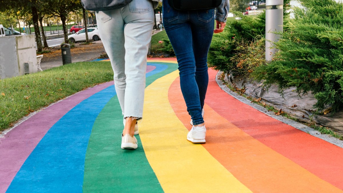Regenboogpad bij station Nijkerk