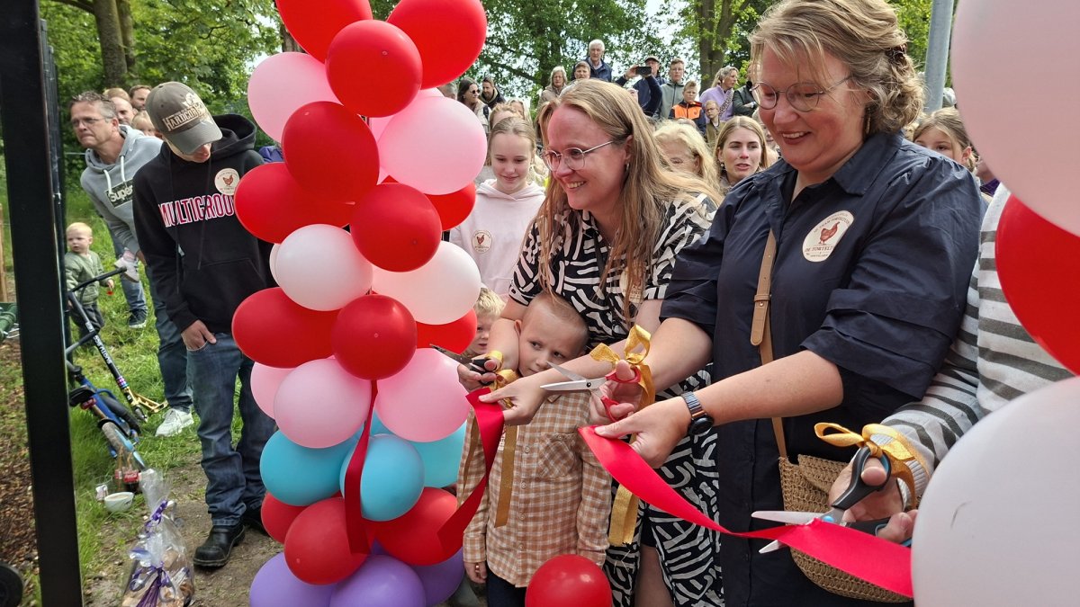 Feestelijke opening speel- en kinderboerderij De Torteltuin