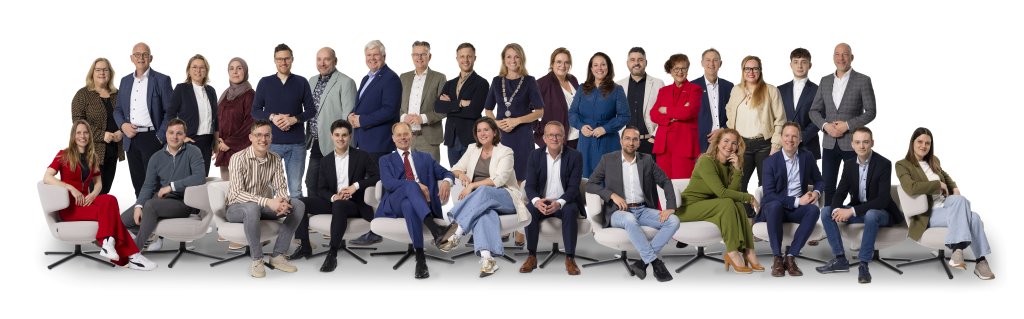 Groepsfoto raad en burgemeester