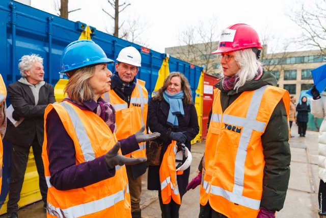 Minister Keizer in gesprek met regio-bestuurders