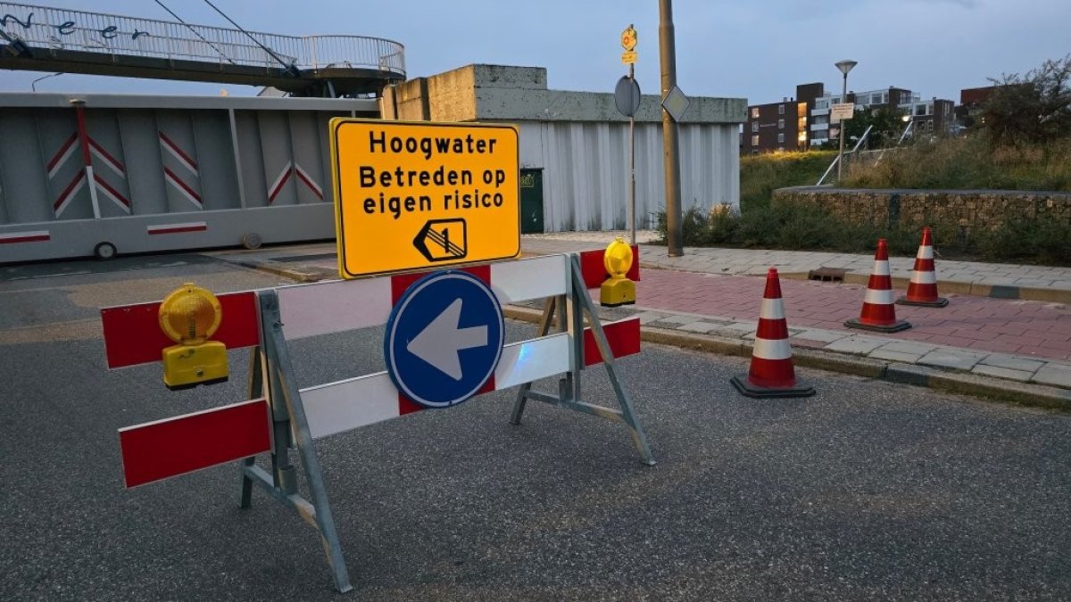 Oefening sluiting dijkdoorgangen Delfzijl