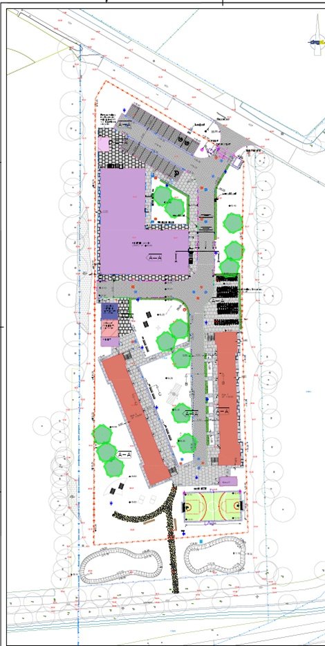 Site of the asylum center with parking lots and the service building on the Pastor's Mast side. About halfway across the site are 2 residential buildings and behind them a sports field. On the side of Hemelsepad is an exit for cyclists.