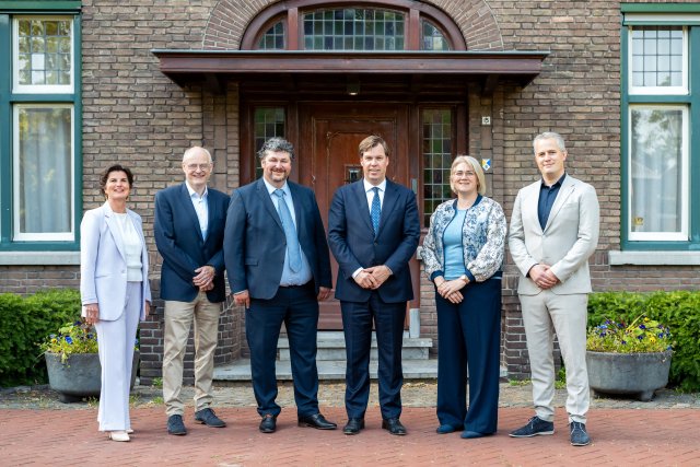 V.l.n.r.: Jeanke Verbruggen, Steven Kraaijeveld, Marko van Dalen, Freek van Genugten, Marjan Vrijnsen - de Corte, Stijn Walravens