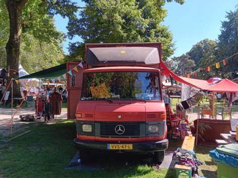 Busje op het festival VAN HIER in Westelbeers.