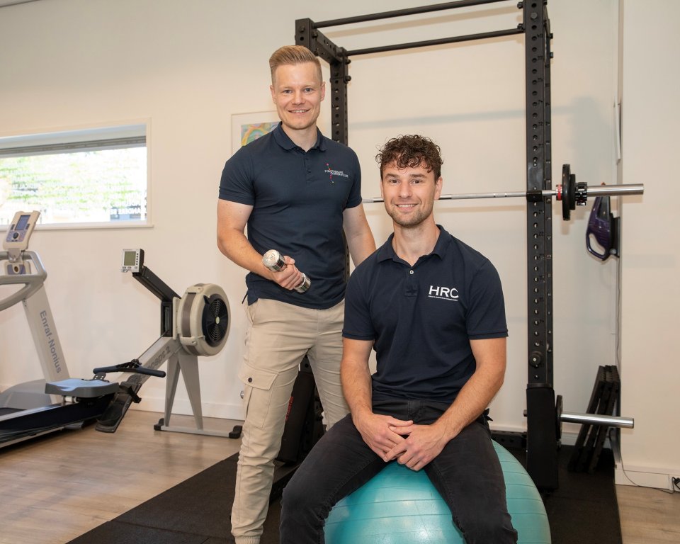 Martijn van Delden van Fysiotherapie Oosterwolde en Kevin Bekhof fysiotherapeut van HRC Powerful Ageing