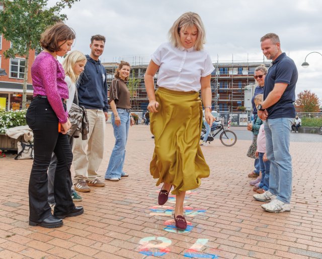 Hinkelbaan Stationsstraat met wethouder Lisa Edema