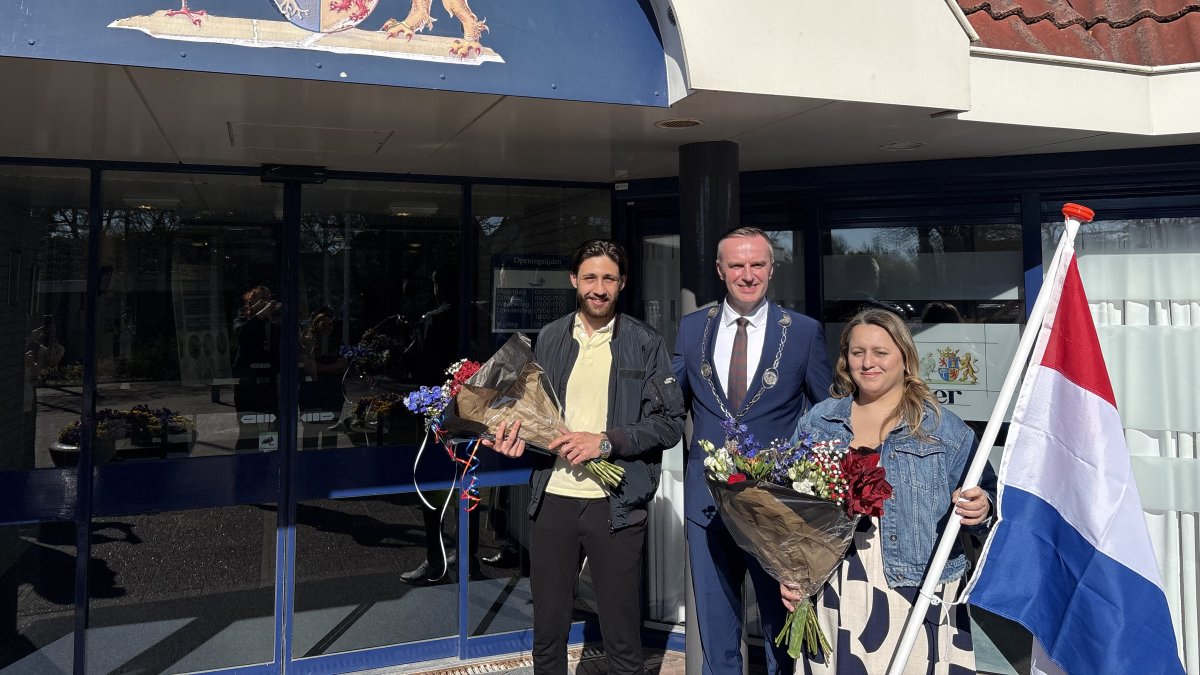 Twee nieuwe Nederlanders in de gemeente Opmeer
