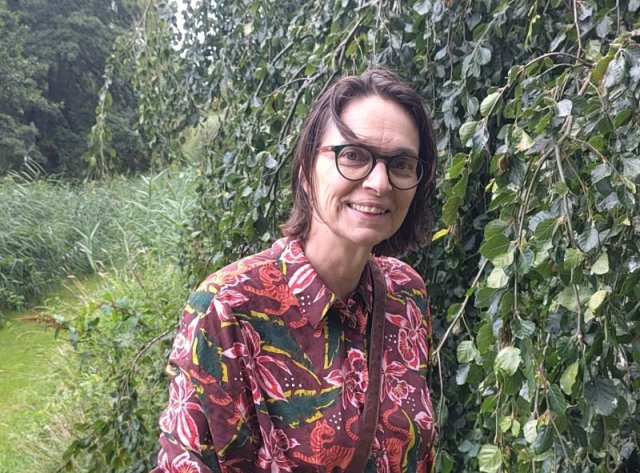 Marga Limbeek in park De Bleijke