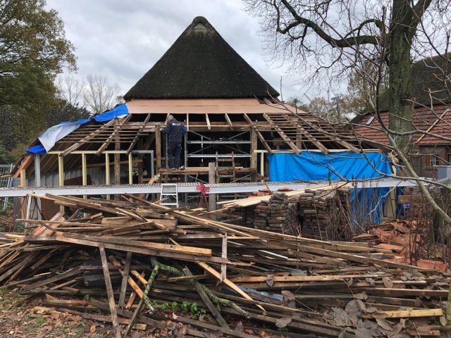 Grote verbouwing van de boerderij