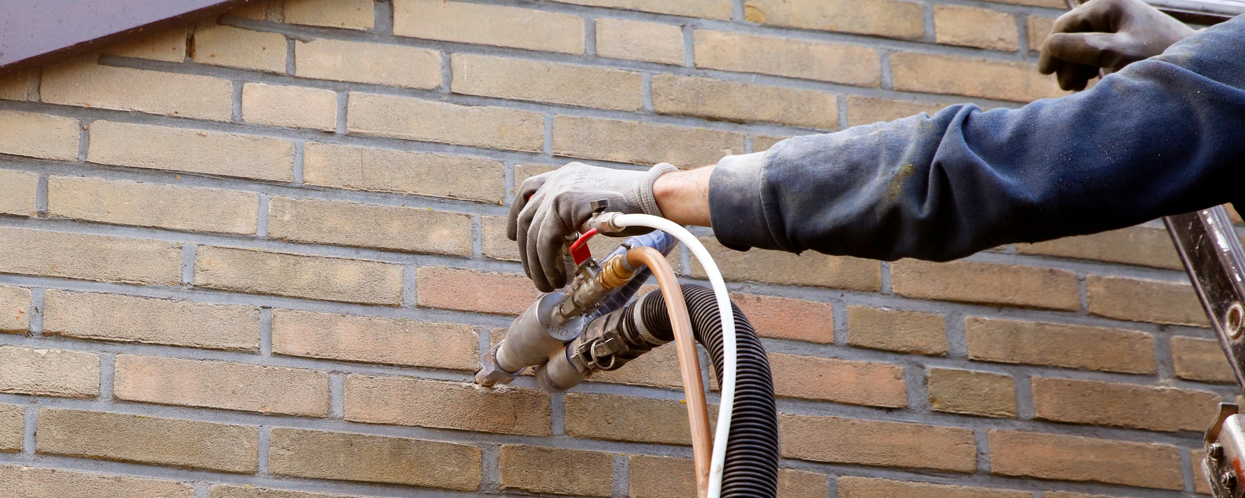 Spouwmuur isolatie met UF schuim