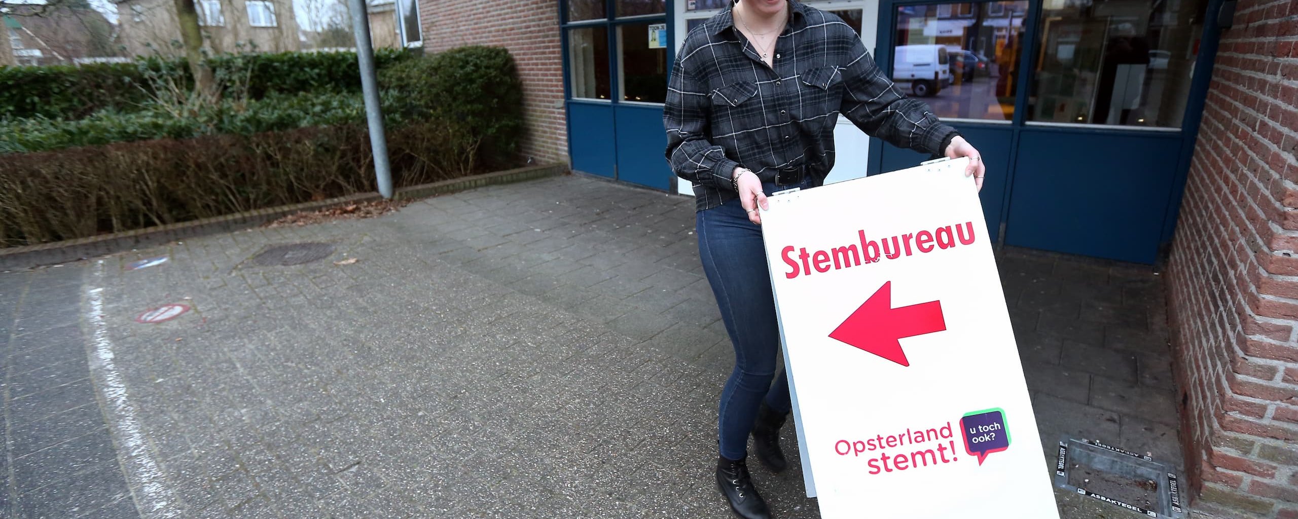 Stembureaus geopend 15 maart