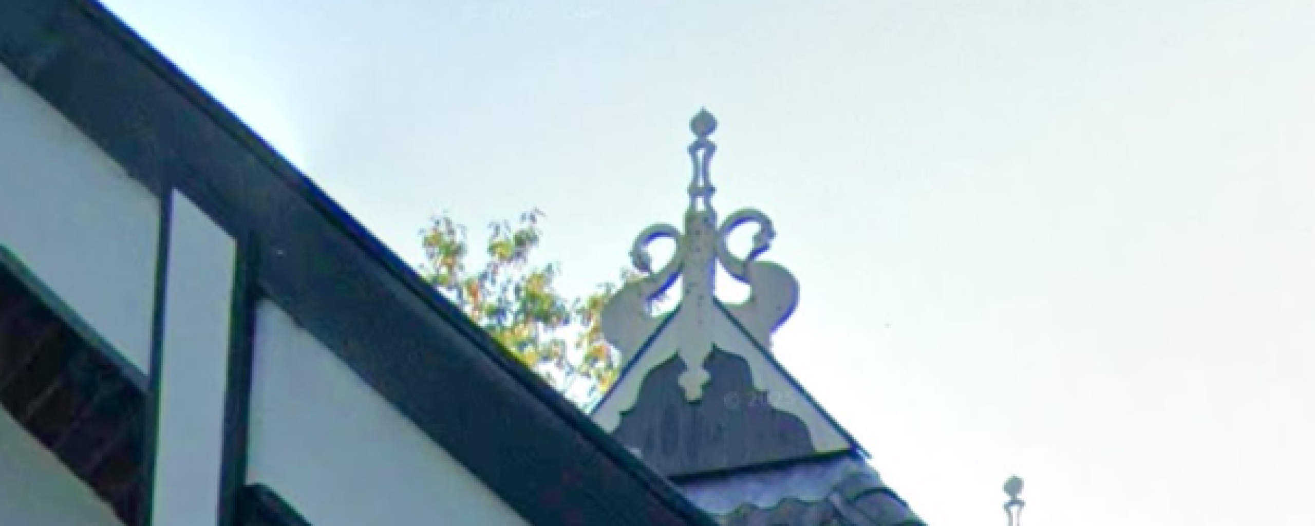 Rijksmonument Weverswal 32, Bakkeveen. Typisch Woudfries uilenboerd