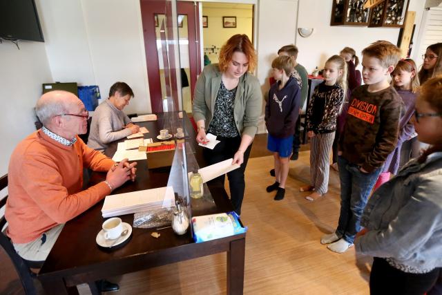 Stembureau schoolkinderen