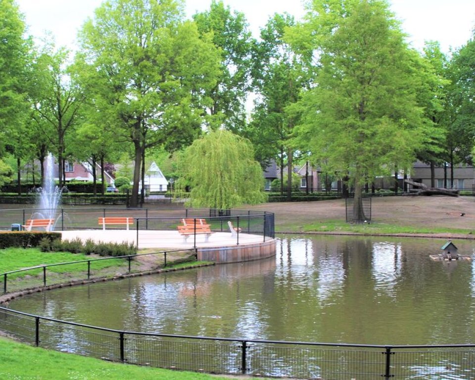 Afbeelding van het Burgemeester Wouterspark in Hapert, ût Dierenwaaike
