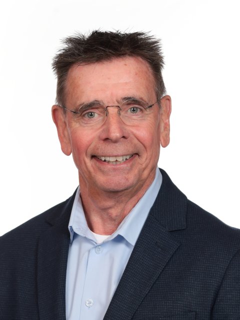 Portretfoto van John Brasser, Burgerraadslid VVD