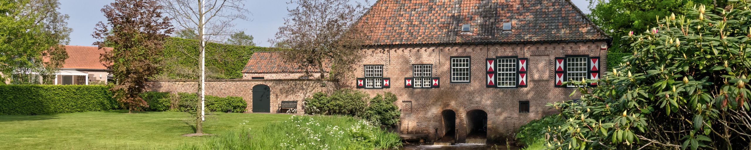 Foto van het historisch monument klein kasteel haageind deurne
