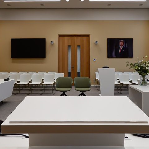 opstelling trouwzaal vanuit standpunt ambtenaar