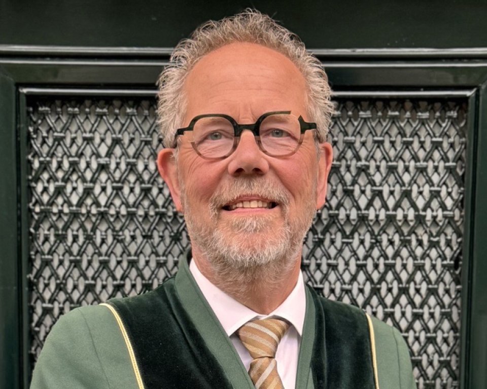 Martin Elbertsen in toga