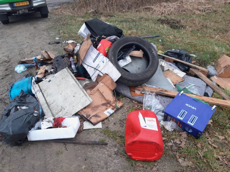 Foto van afvaldumping Raamloop Reusel
