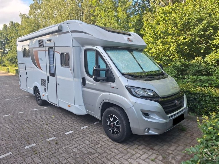 Foto van de gestolen camper.