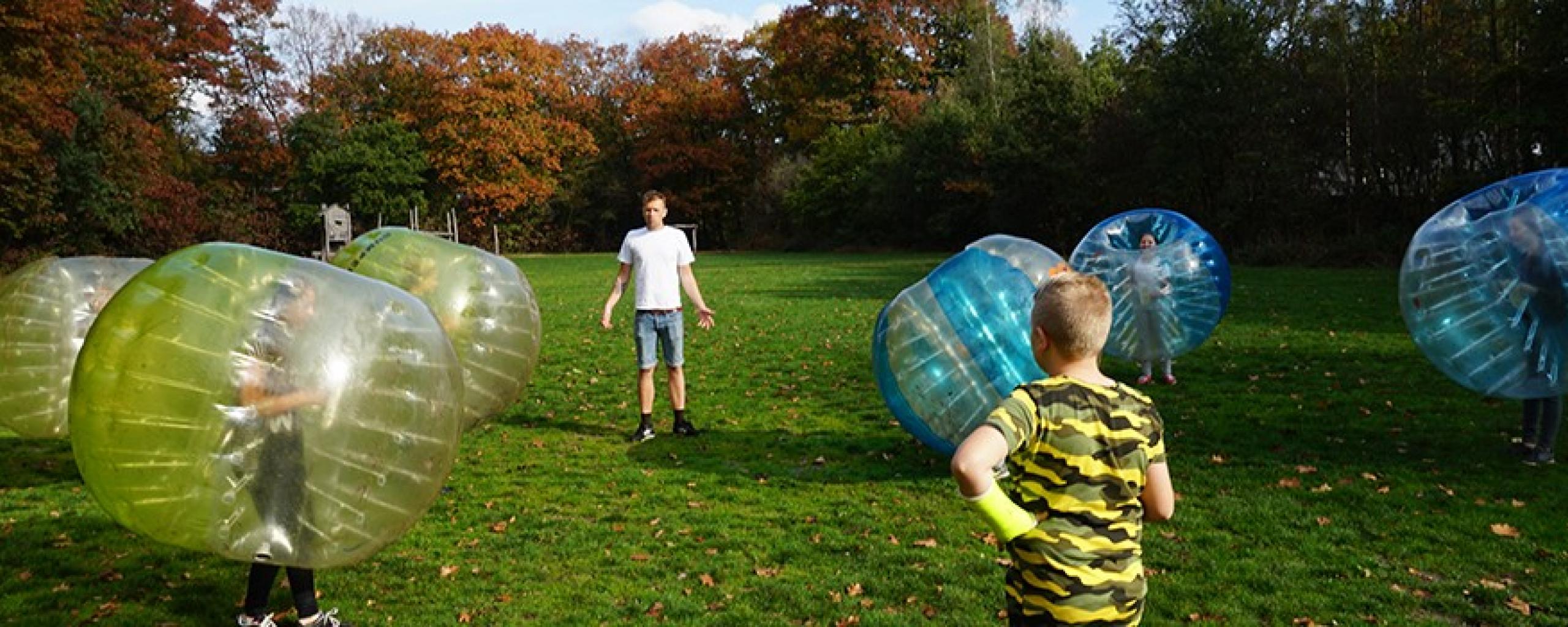 DJOI Driebergen voetballen met hindernissen