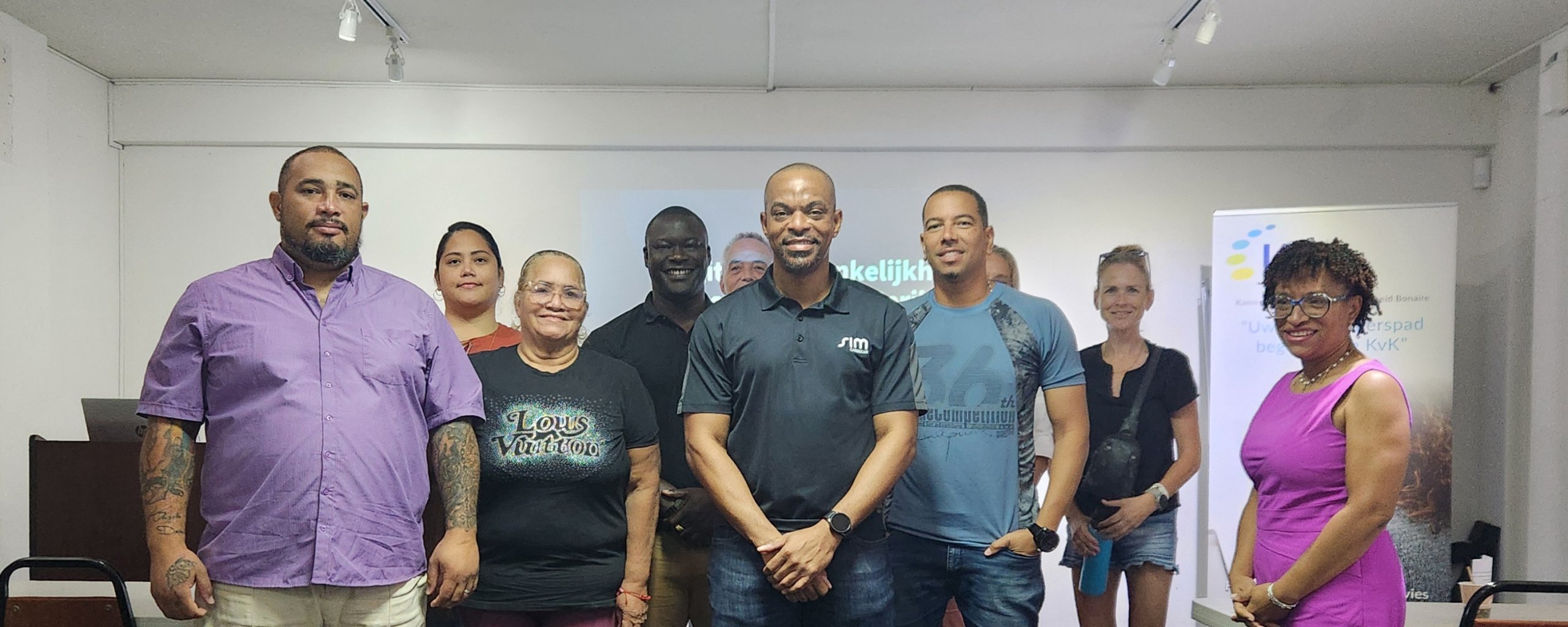 Group picture with the participants of the Workshop