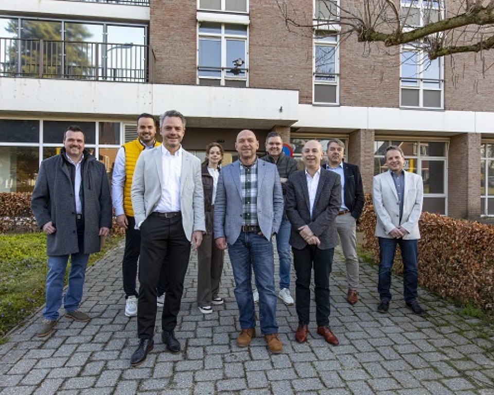 bestuurders van Simpelveld, Krijtland Wonen en Meander en hun ambtelijke ondersteuners