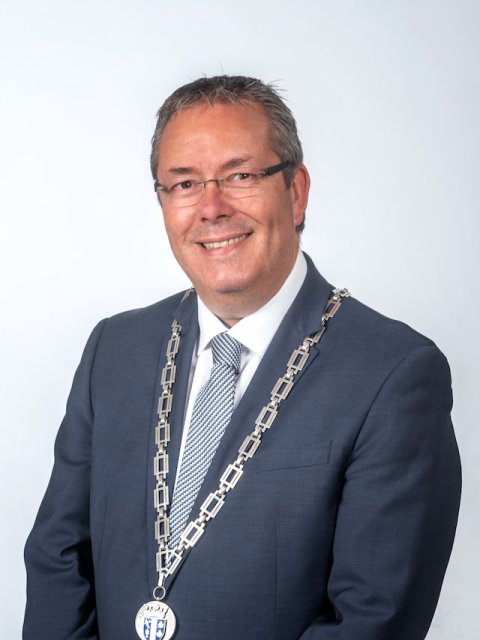 Burgemeester D.W.J. (Dion) Schneider (waarnemer)