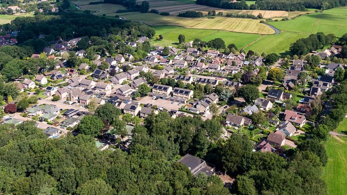 Luchtfoto van het dorp IJhorst