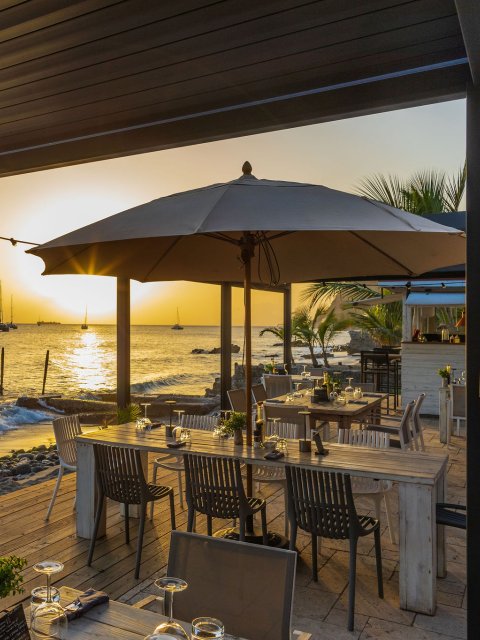 Statia - Dinning
