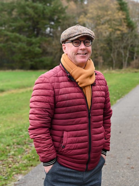 Wegbeheerder Hessel Boermans voor een weg op Terschelling.
