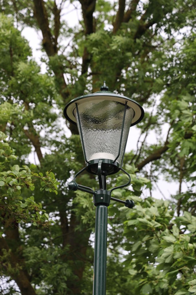 De nieuwe mast in Formerum